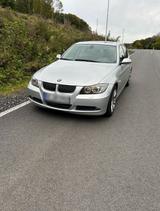 BMW 325i E90 Limousine  218 PS Reihensech... - BMW 2 Series: bis 5000 Euro