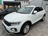 Volkswagen T-Roc Life/ACC/Sitzheizung/Anhängerkupplung/LED - Volkswagen mit Benzin-Antrieb: Anhängerkupplung