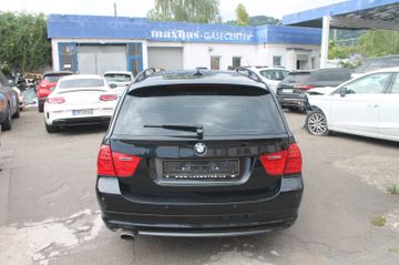 BMW 320 - 4