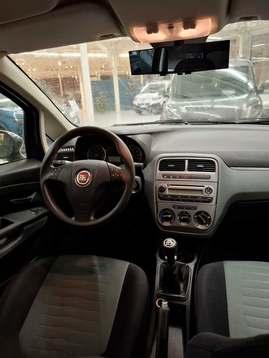 Fahrzeugabbildung Fiat Punto 1.4 8V Dynamic KLIMA