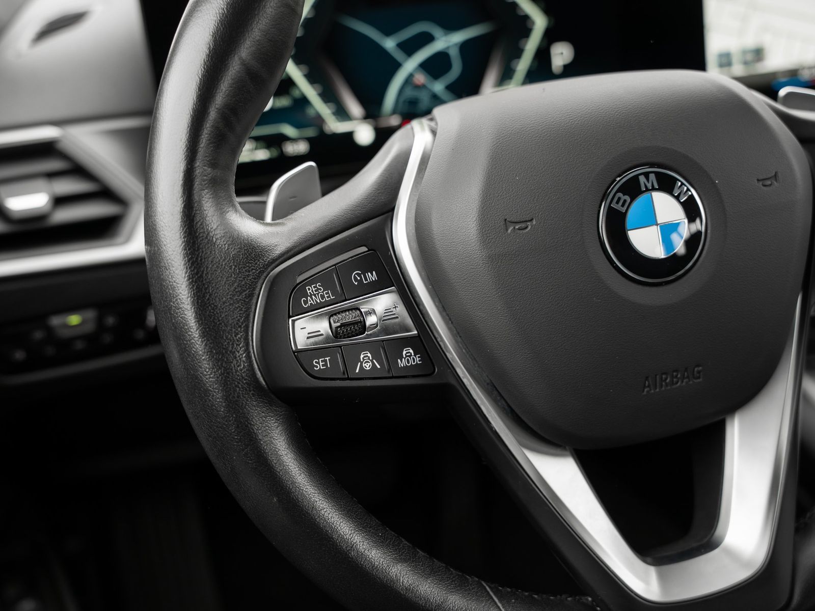 BMW 318 i Touring foto 16