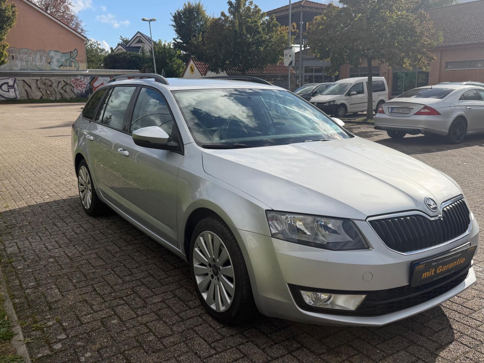 Skoda Octavia 2013 — фото 8