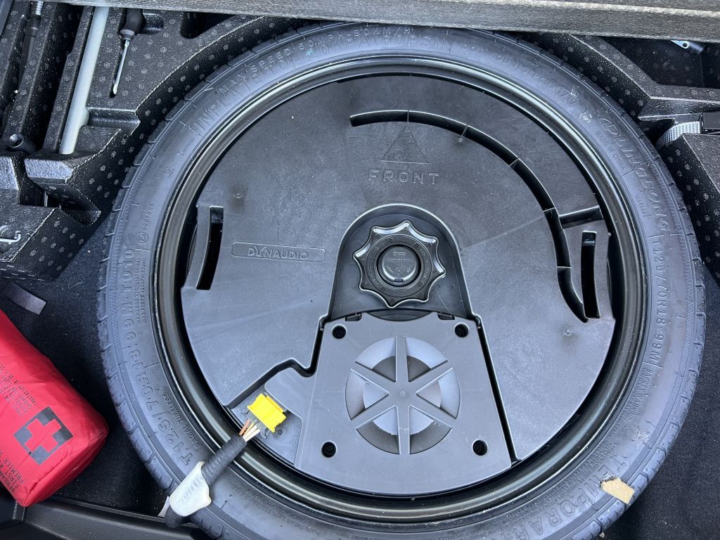 Fahrzeugabbildung Volkswagen Golf R 2.0 Akrapovic Original Sonderfarbe