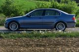 BMW E46 323i Limousine - BMW 323 aus 1999: 323i