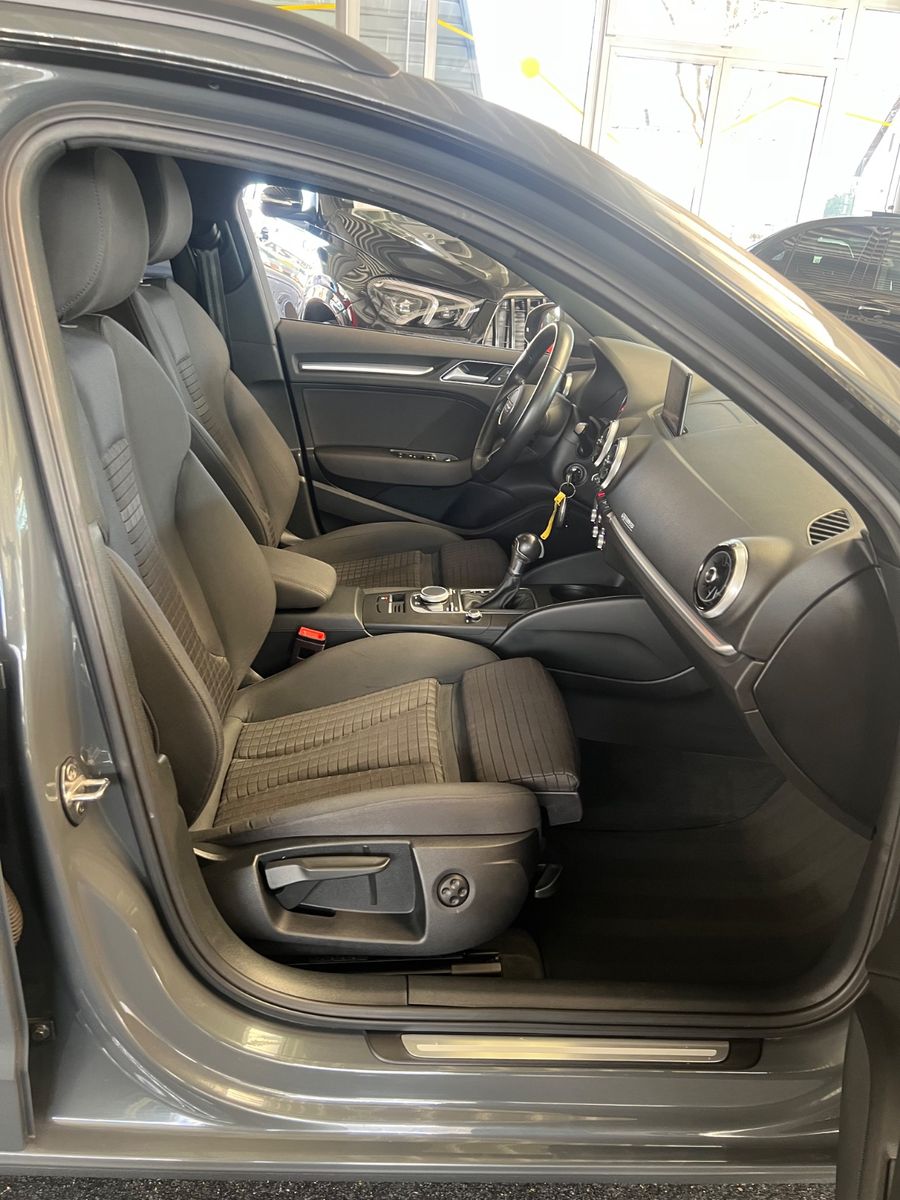 Fahrzeugabbildung Audi A3 Sportback 40 TDI quattro sport