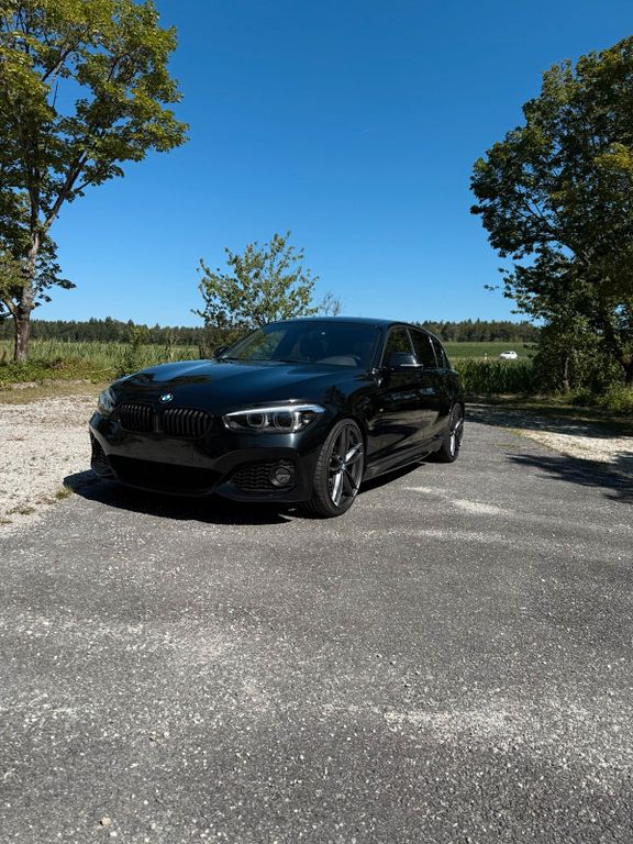 Image of BMW 120