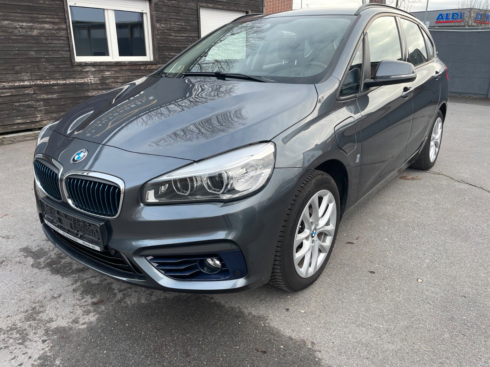 BMW 225 Active T XE Sport Line 66TKM*AUTOM*KLIMA*SHZ