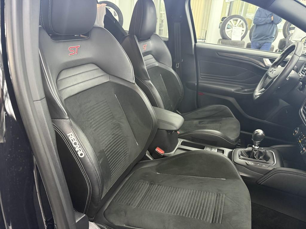 Ford Focus ST 2.3 EcoBoost, LED, Leder, B&O, ACC, DAB