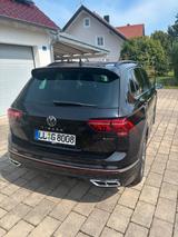 Volkswagen Tiguan 2.0 TSI OPF DSG 4MOTION R-Line R-Line - VW Tiguan Gebrauchtwagen in Augsburg