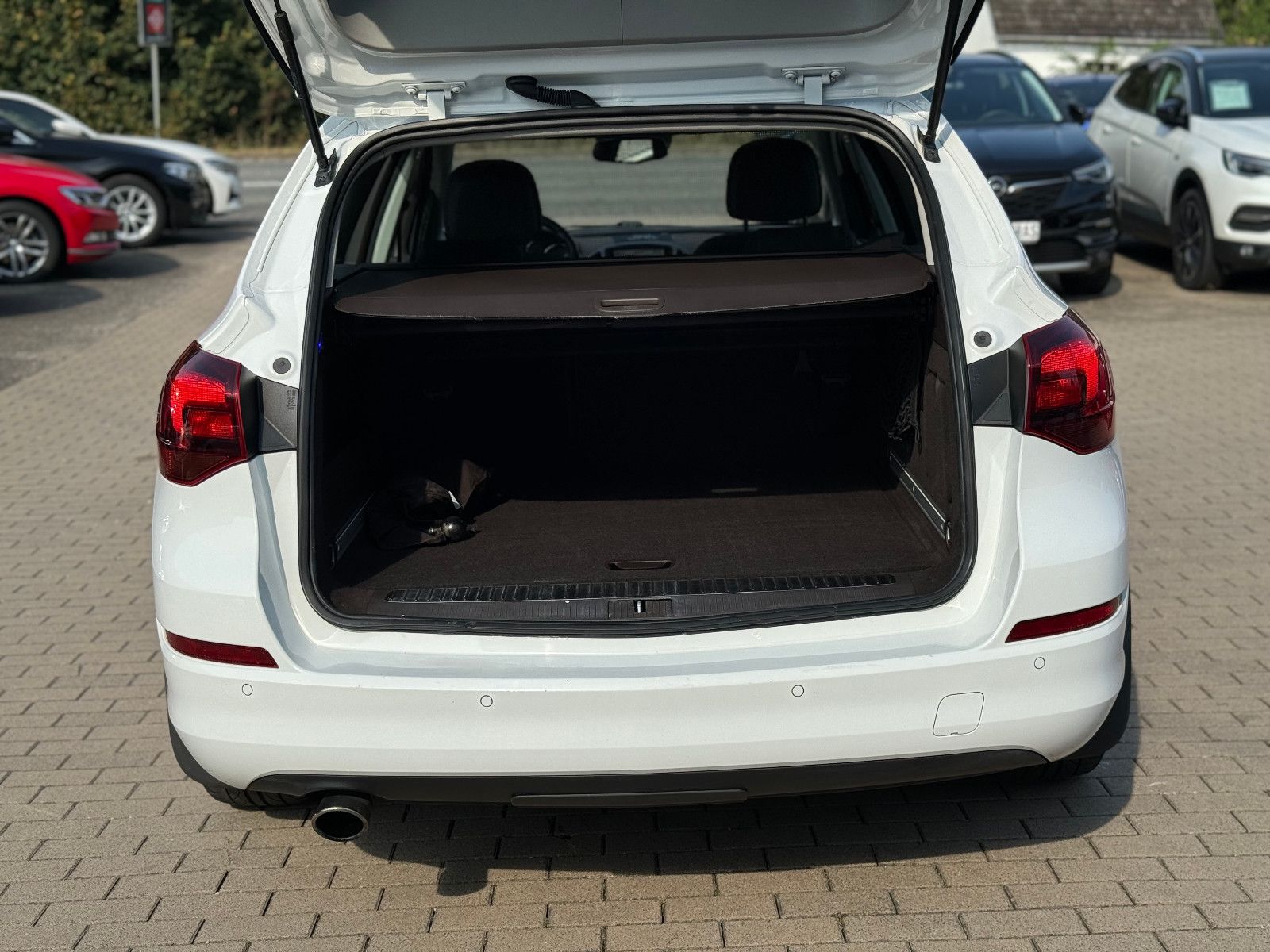 OPEL Astra, 2012, Benzin, 140 PS