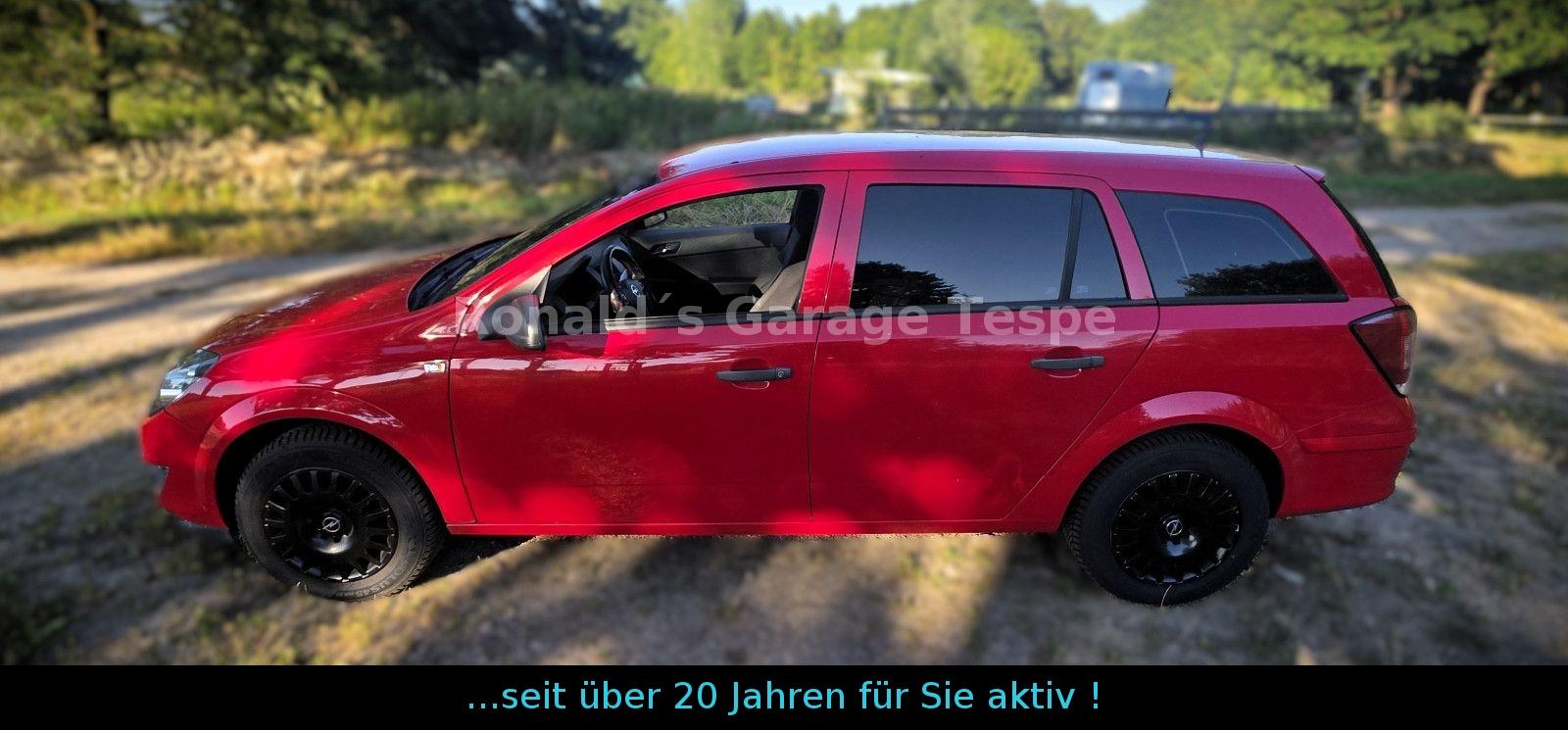 Opel Astra 2009 — photo 12