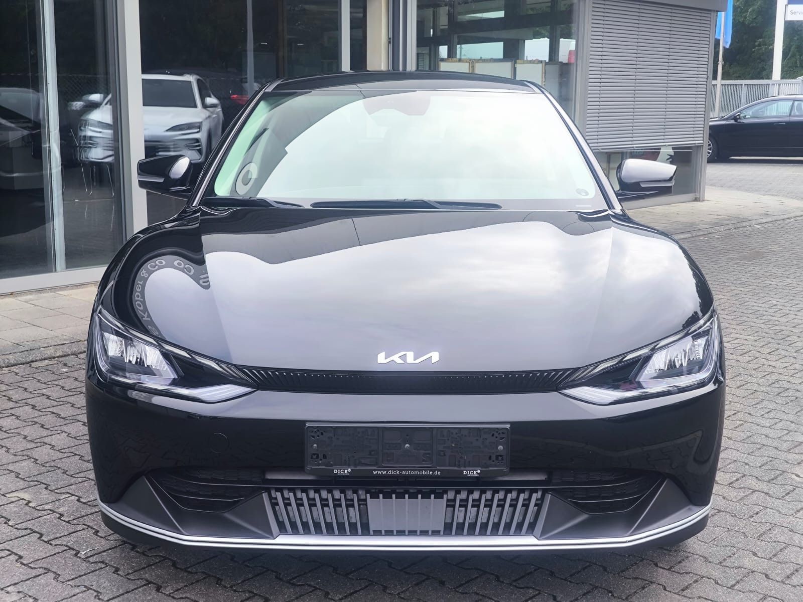 Vehicle image Kia EV6 2WD WERKSGAR+NAVI+LED+SHZ+DAB+KAMERA+ACC+WP+