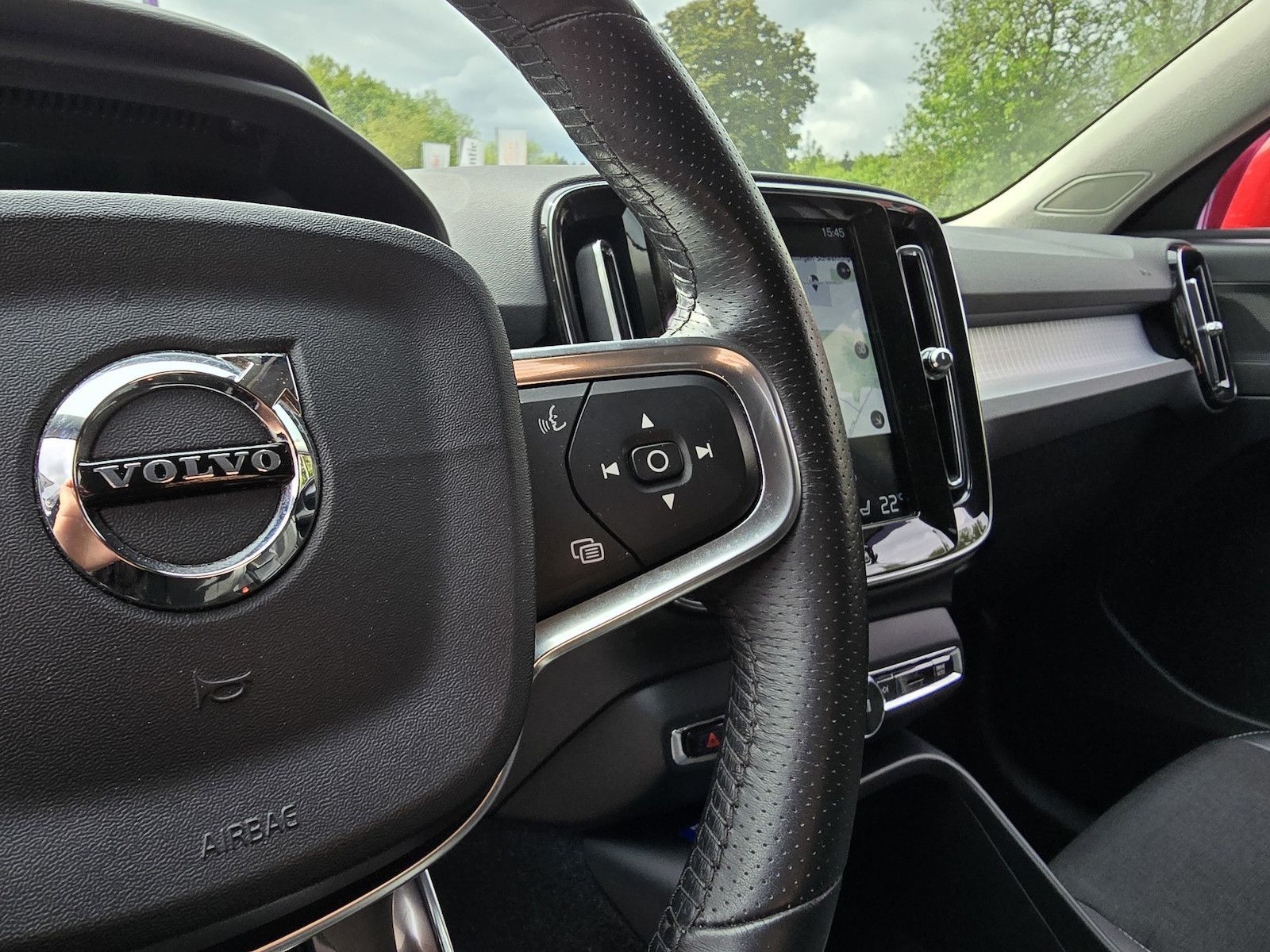 Volvo XC40 T4 MOMENTUM AWD KLIMA LEDER PRO-PAKET LED foto 18
