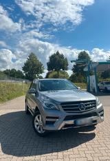 Mercedes-Benz ML 350 CDI BlueTec 4MATIC - Mercedes-Benz ML 350 in Lübeck