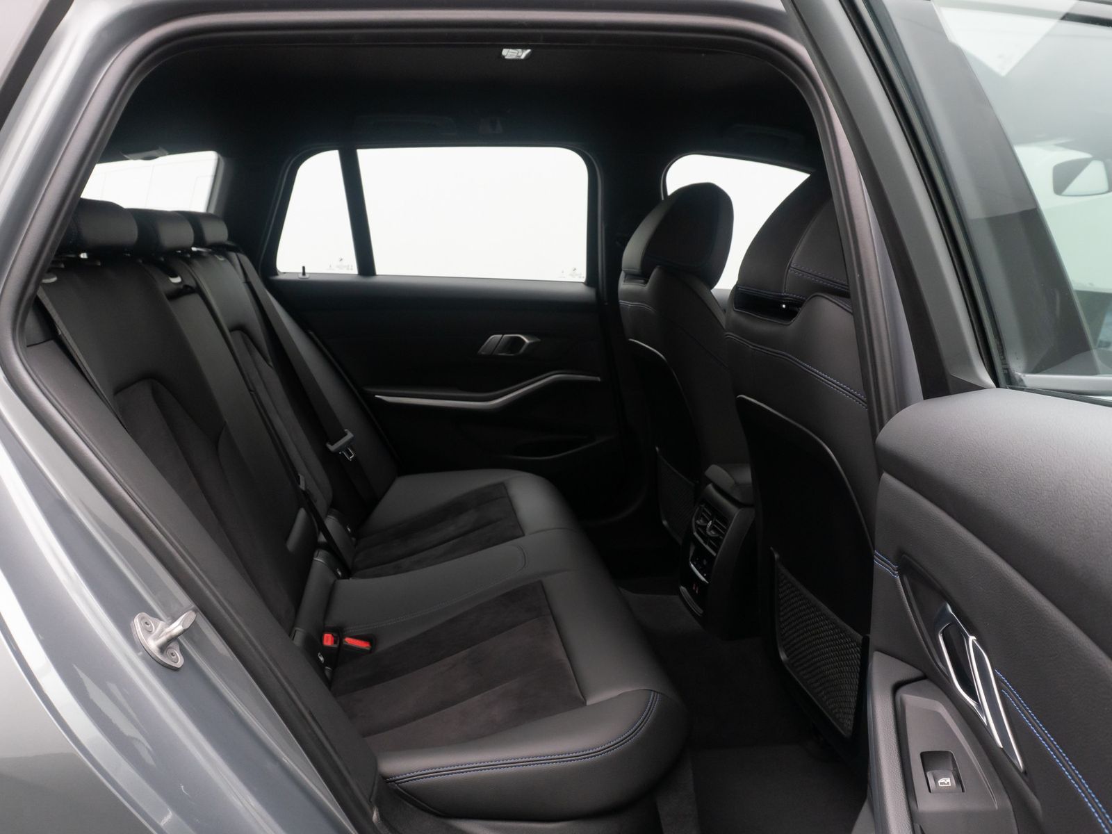 Fahrzeugabbildung BMW 320d xD M Sport Komfort DAB Cockpit+ Geschwindig