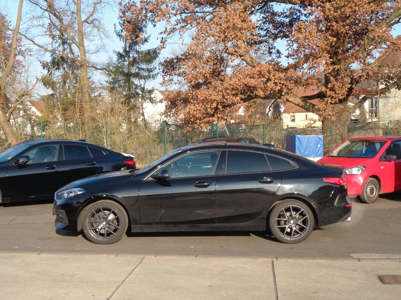 BMW 218i Gran Coupé Aut.  Panorama, HUD, AHK