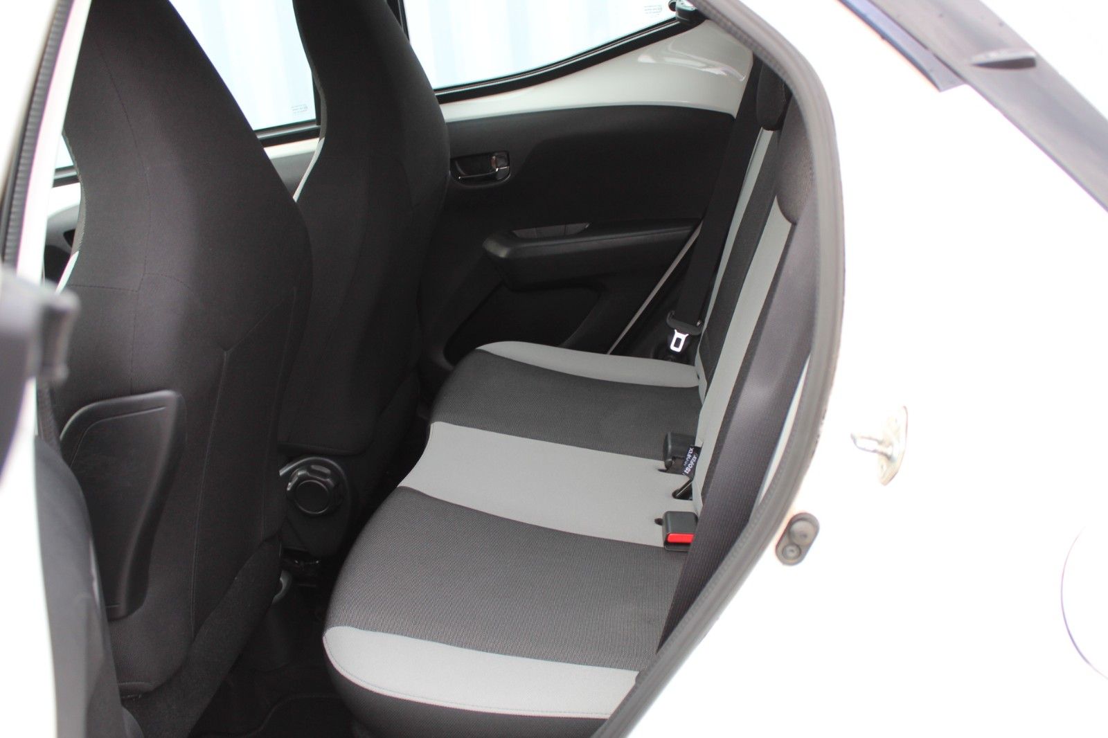 Fahrzeugabbildung Toyota AYGO x-play touch Klima*Alu*Kamera