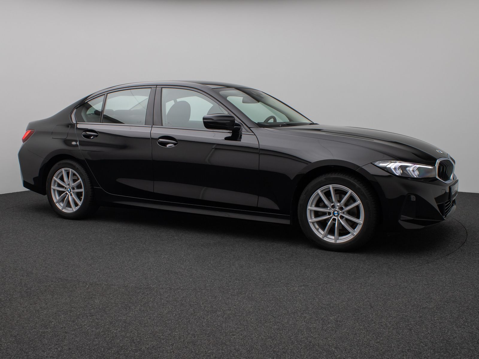 Fahrzeugabbildung BMW 318i GeschwindigReg DAB PDC Cockpit+ Widscreen