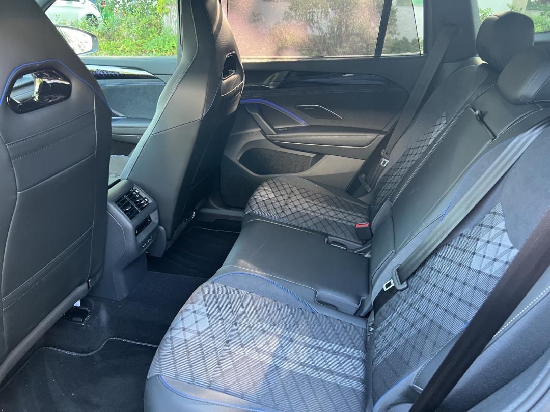 Fahrzeugabbildung Volkswagen Tayron 2.0 TSI 4Motion W R-Line 360,AHK,HUD,LED