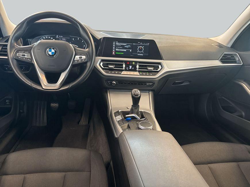 BMW 318d Touring Advantage *HuD*SHZ*