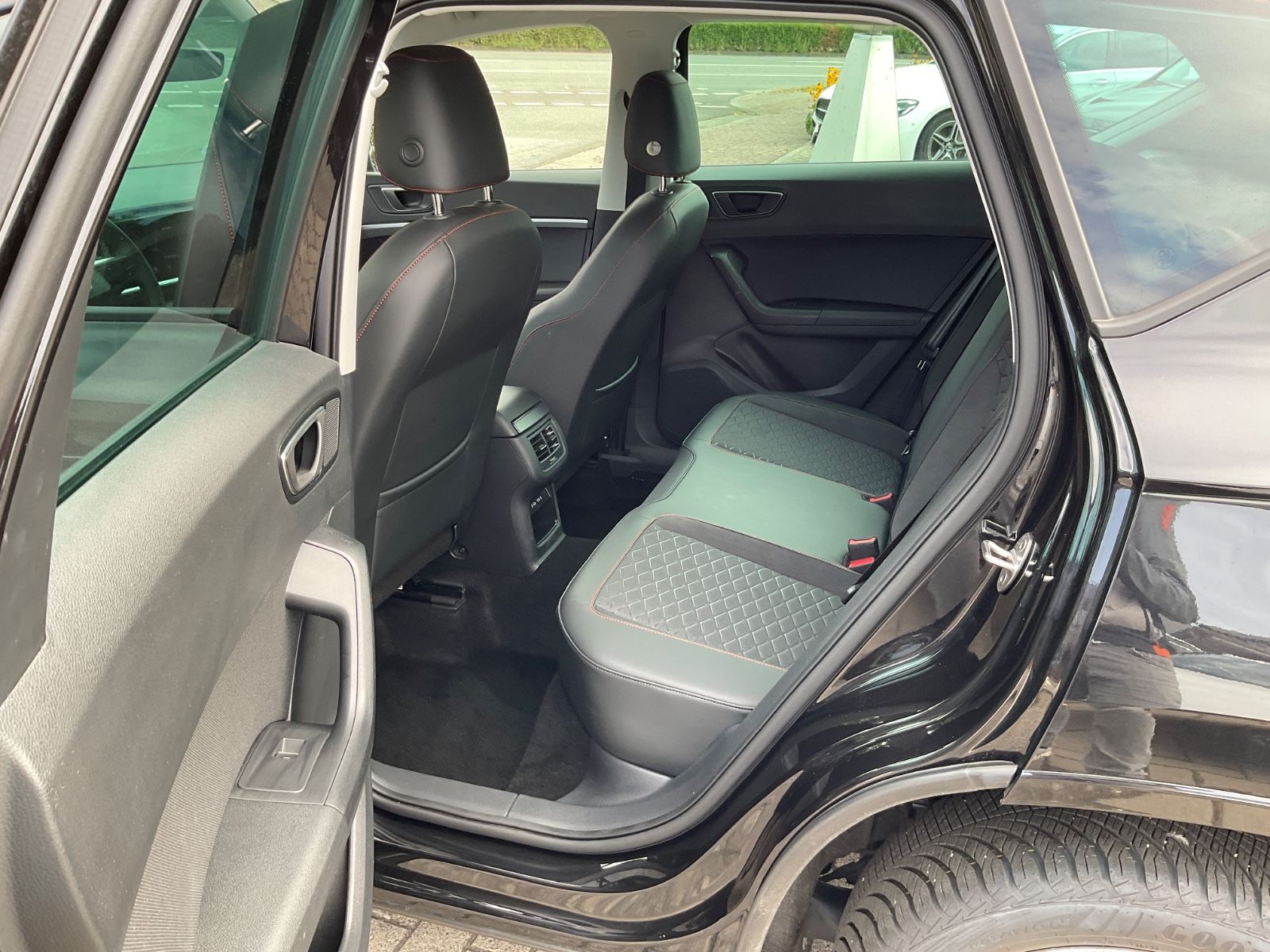 Fahrzeugabbildung SEAT Ateca 2.0 TDI DSG,FR,Kamera,VirtualDisplay