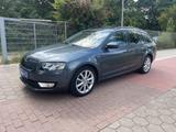 Skoda Octavia Combi Joy Automatik Guter Zustand - Skoda Octavia Joy mit Diesel-Antrieb