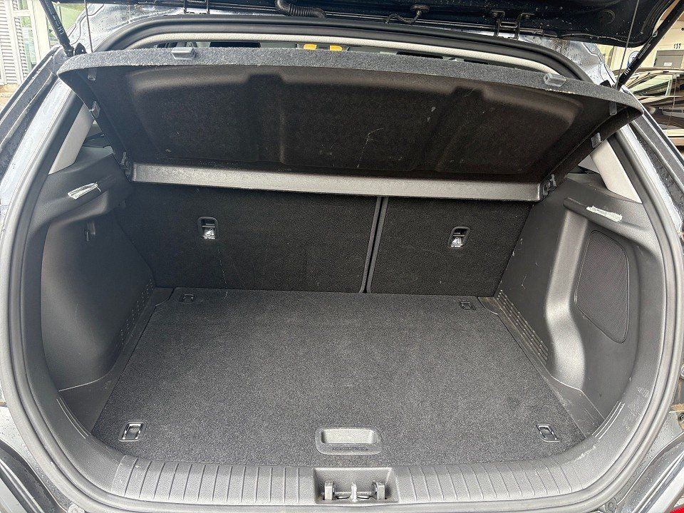 Fahrzeugabbildung Hyundai Kona 1.0 T-GDI 120PS Premium AHK
