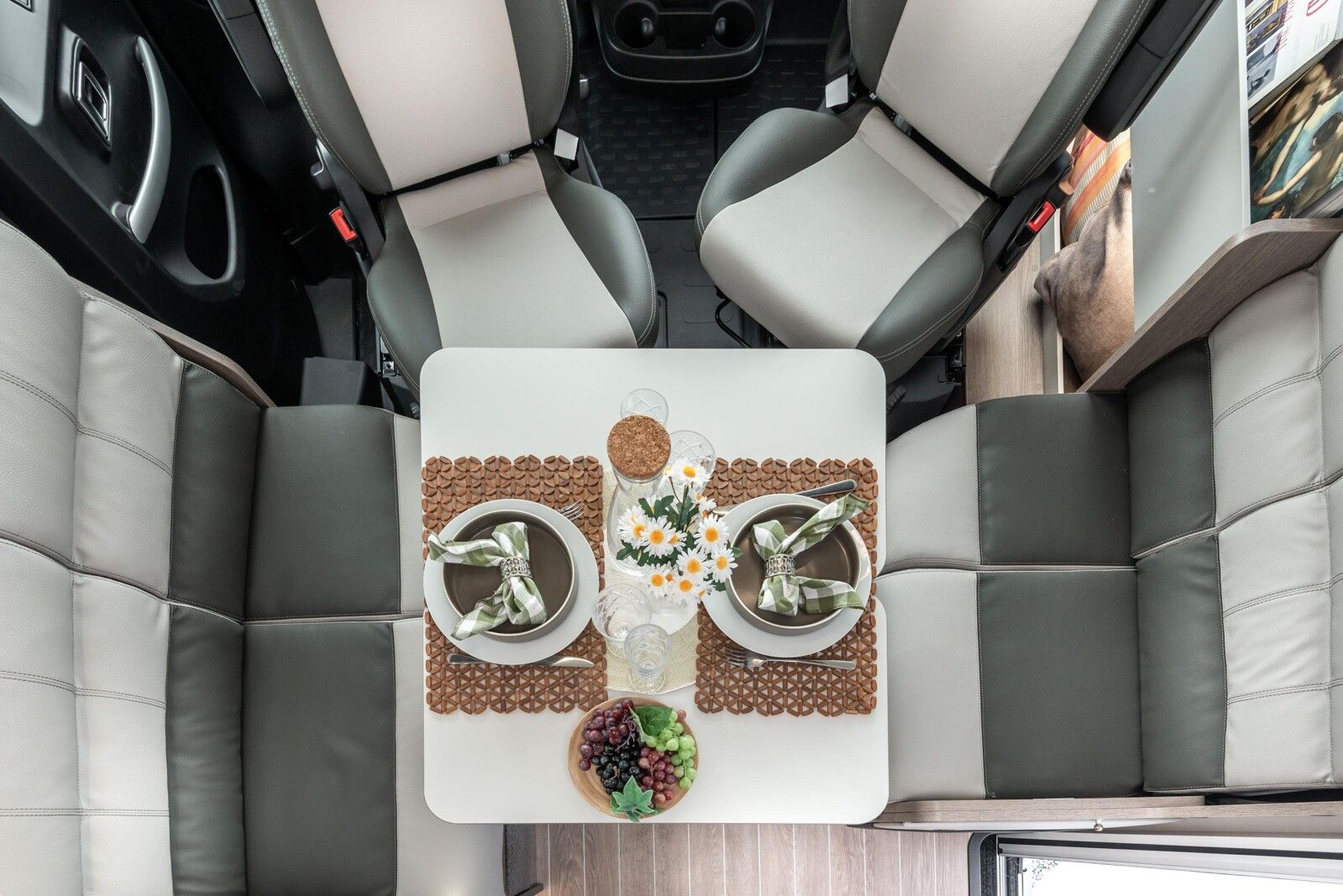 Fahrzeugabbildung Roller Team Zefiro 267 Integral