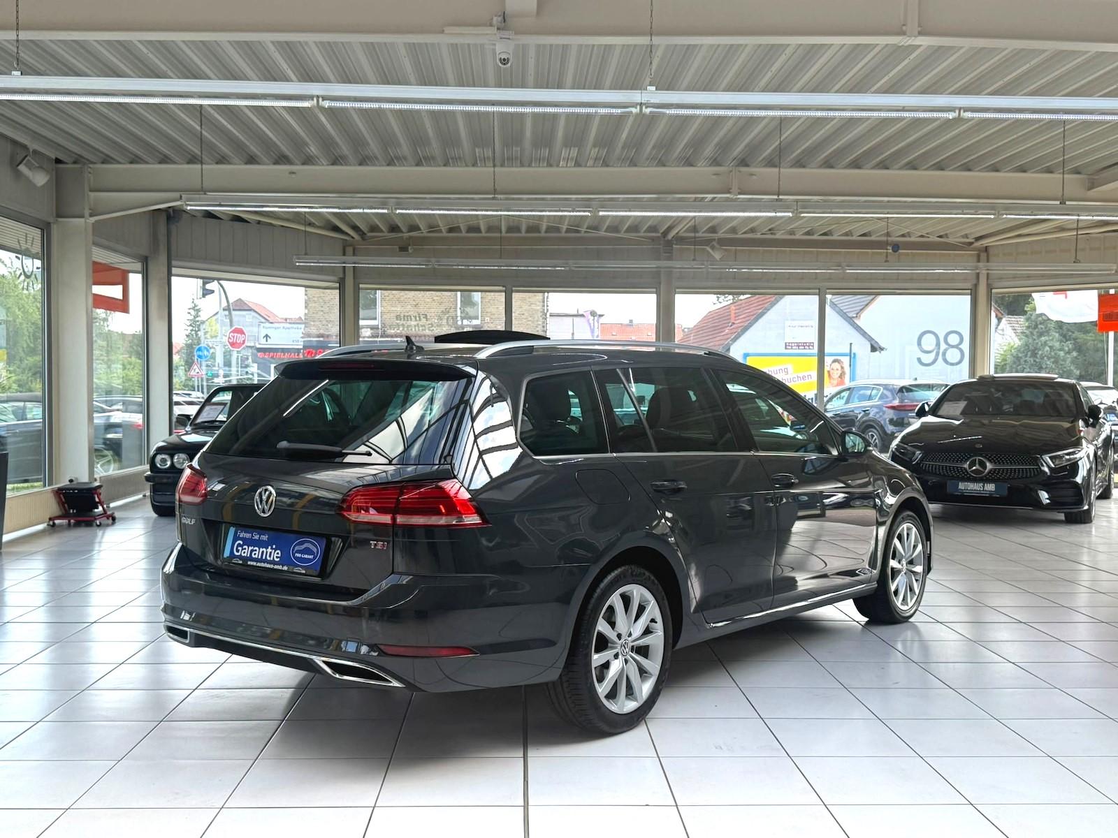 Volkswagen Golf Variant 1.5 TSI DSG Highline Pano ACC AHK