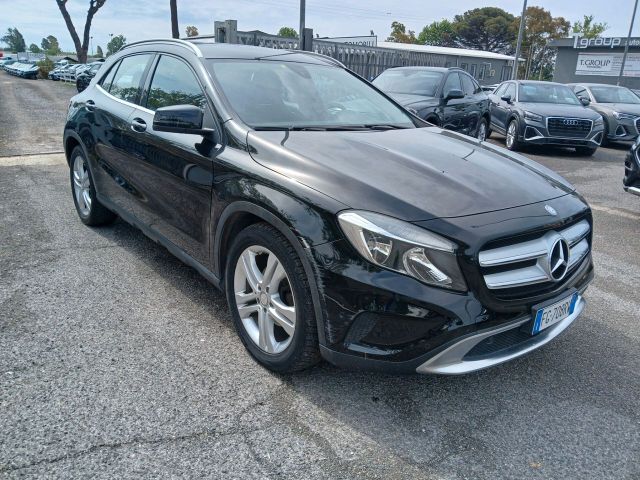 MERCEDES-BENZ Mercedes-benz GLA 180 d Premium