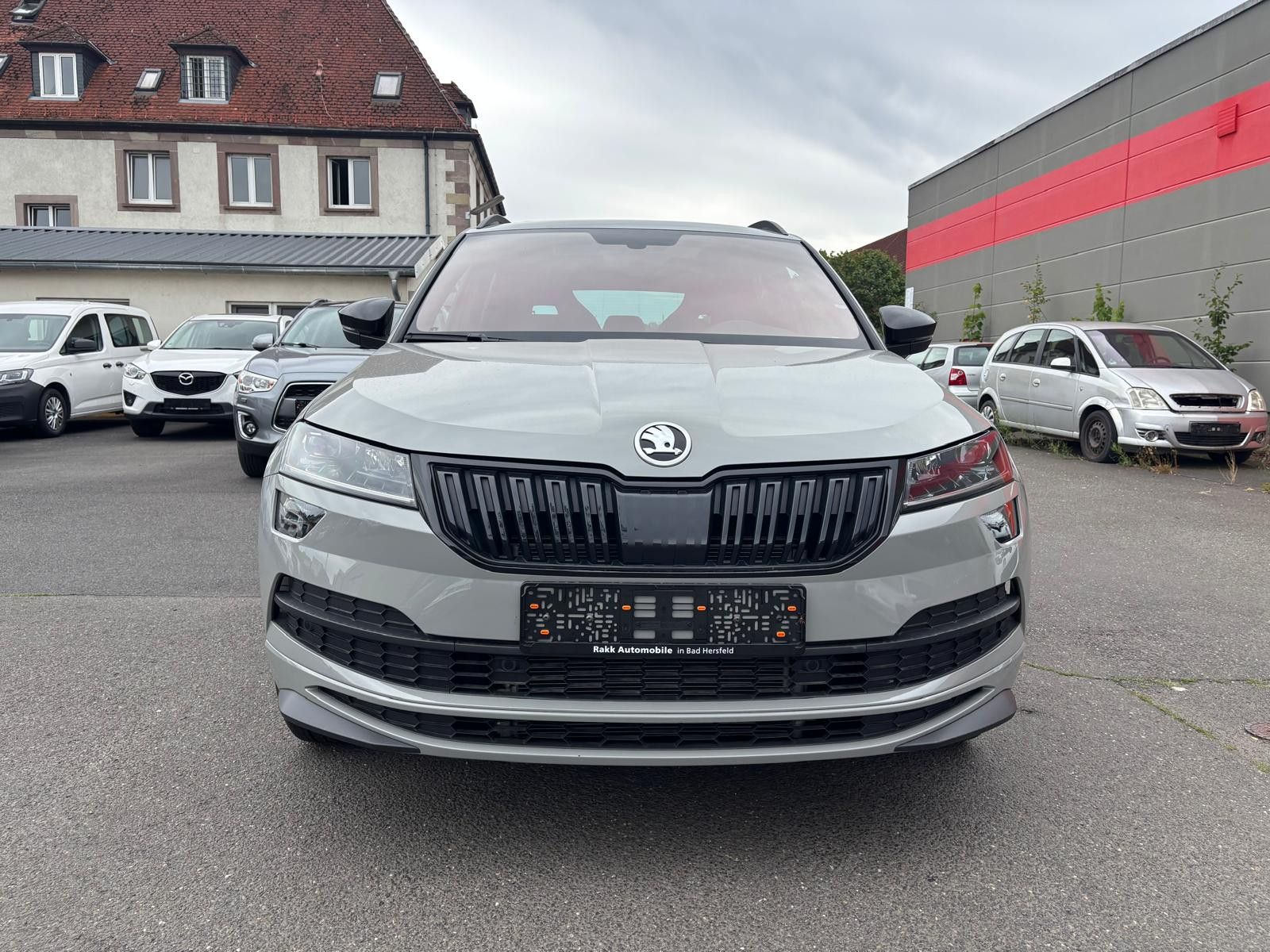 Fahrzeugabbildung SKODA Karoq SportLine 4x4-ACC-PANO-VIRTUAL-KAM-SHZ-LED
