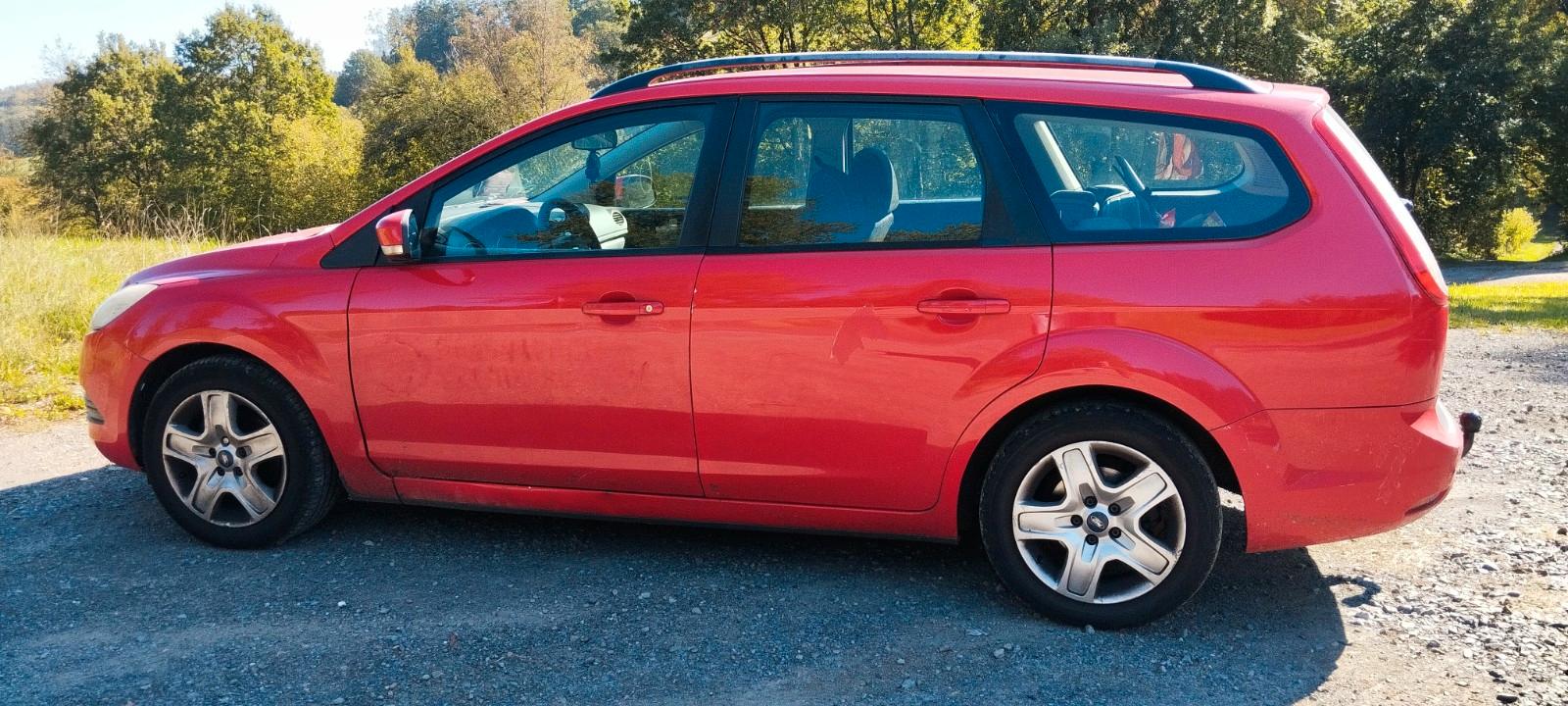 Ford Focus 2010 — engine 1.560 cm³, 109 HP (80kW)