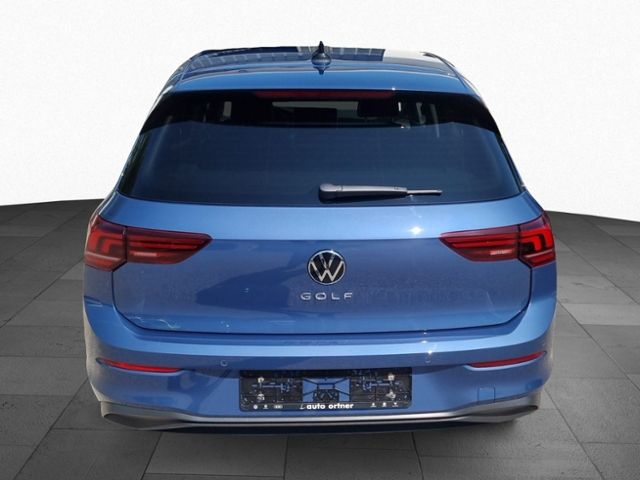 Fahrzeugabbildung Volkswagen Golf VIII 1.5 TSI LIFE SHZ LED-PLUS NAVI KLIMA K