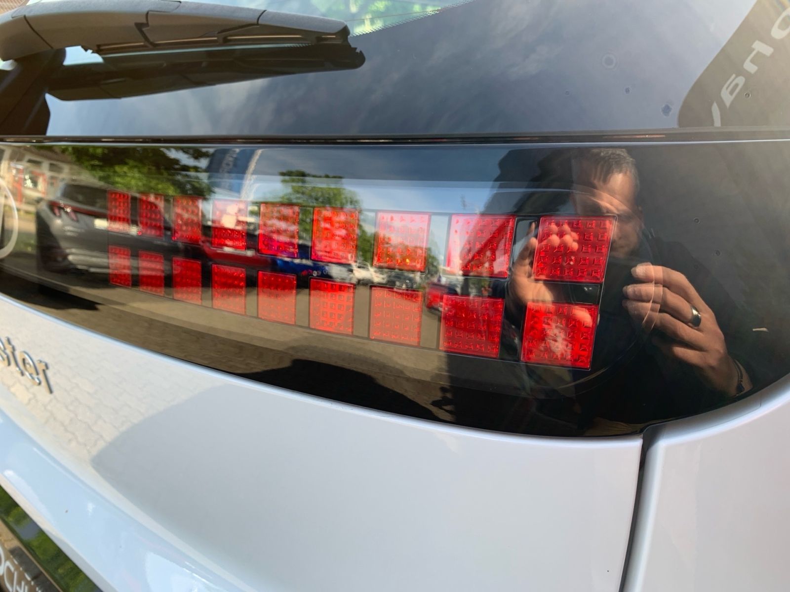 Fahrzeugabbildung Hyundai INSTER Select Elektro 49 kWh Navi Allwetter