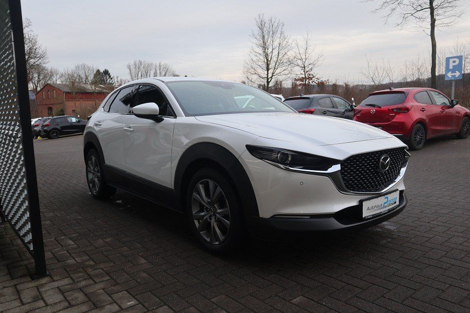 Fahrzeugabbildung Mazda CX-30 M-Hybrid Selection G-122 DES-P A18 Allwett