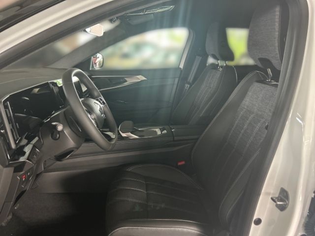 Fahrzeugabbildung Renault Austral Techno Mild Hybrid 160 Automatik Navi di