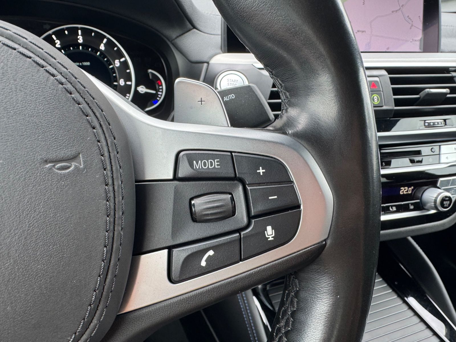 Fahrzeugabbildung BMW X4 M40/ACC/LED/AHK/Leder/HUD/Ambiente/360°Cam/
