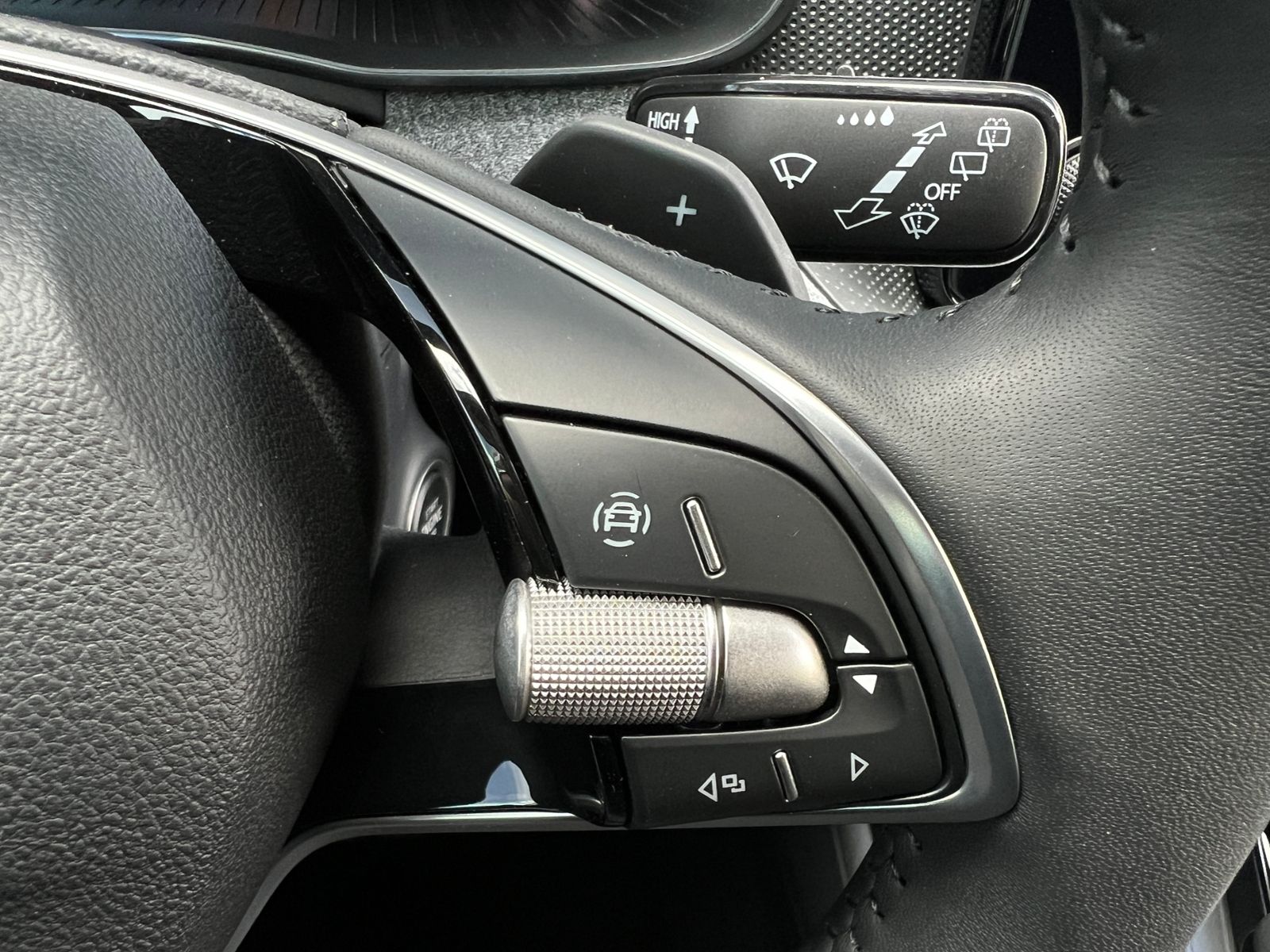 Fahrzeugabbildung SKODA Kamiq Selection 1.0 TSI DSG *AHK, LED, SmartLink