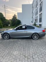 BMW E92 330i xDrive M Paket Vollaustt. TÜV NEU - BMW 330 aus 2010: 330xd