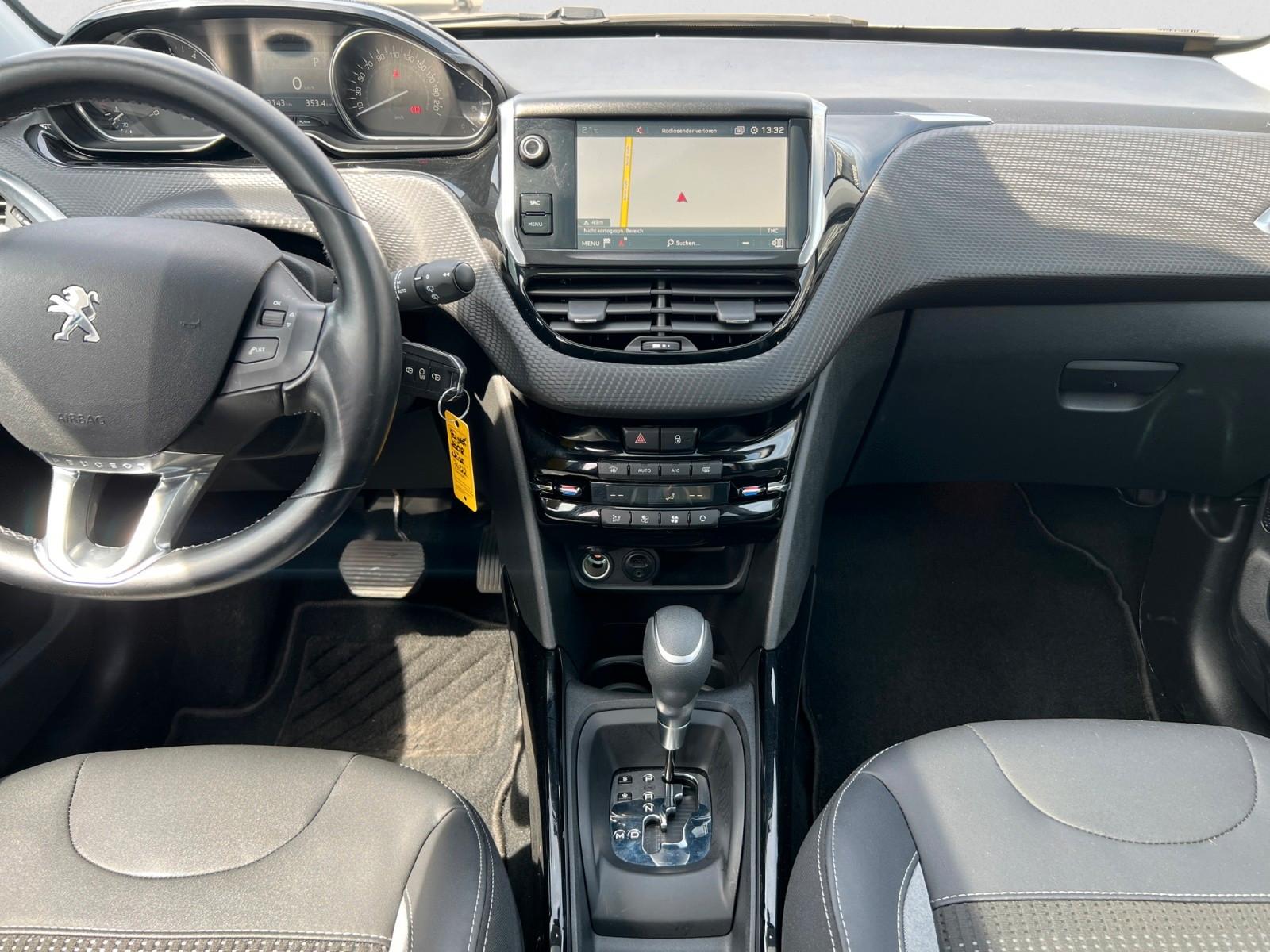 Peugeot 2008 Allure NAVI PANO SHZ AMBIENT LED