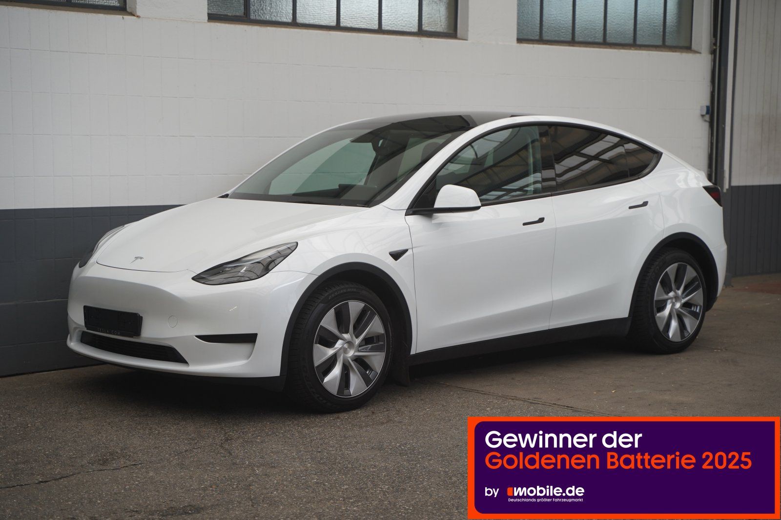 Tesla Model Y Standard Range RWD *AHK*EAP enhanced aut