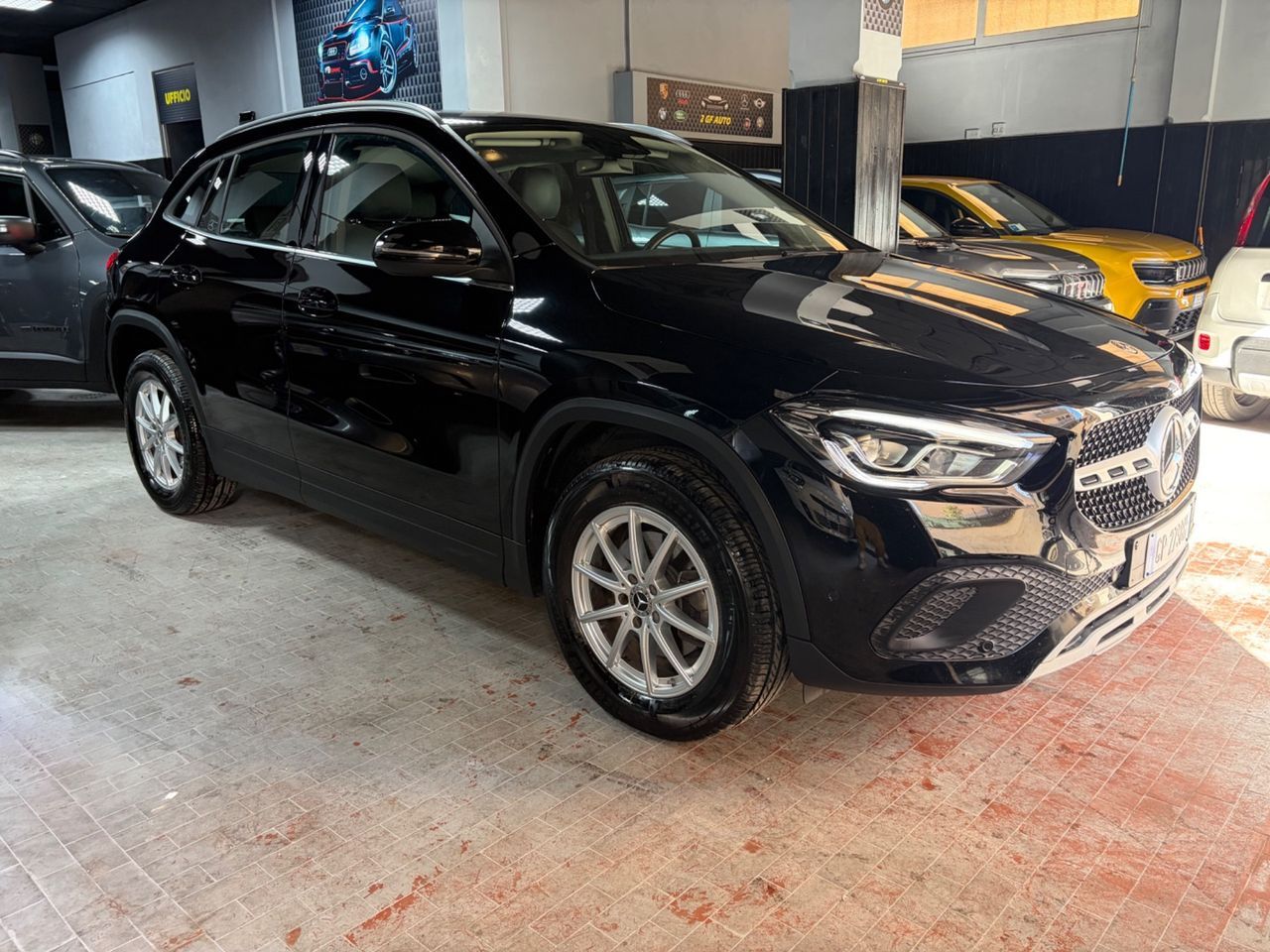 Mercedes-Benz Mercedes-benz GLA 180 d Automatic Sport imagem 2