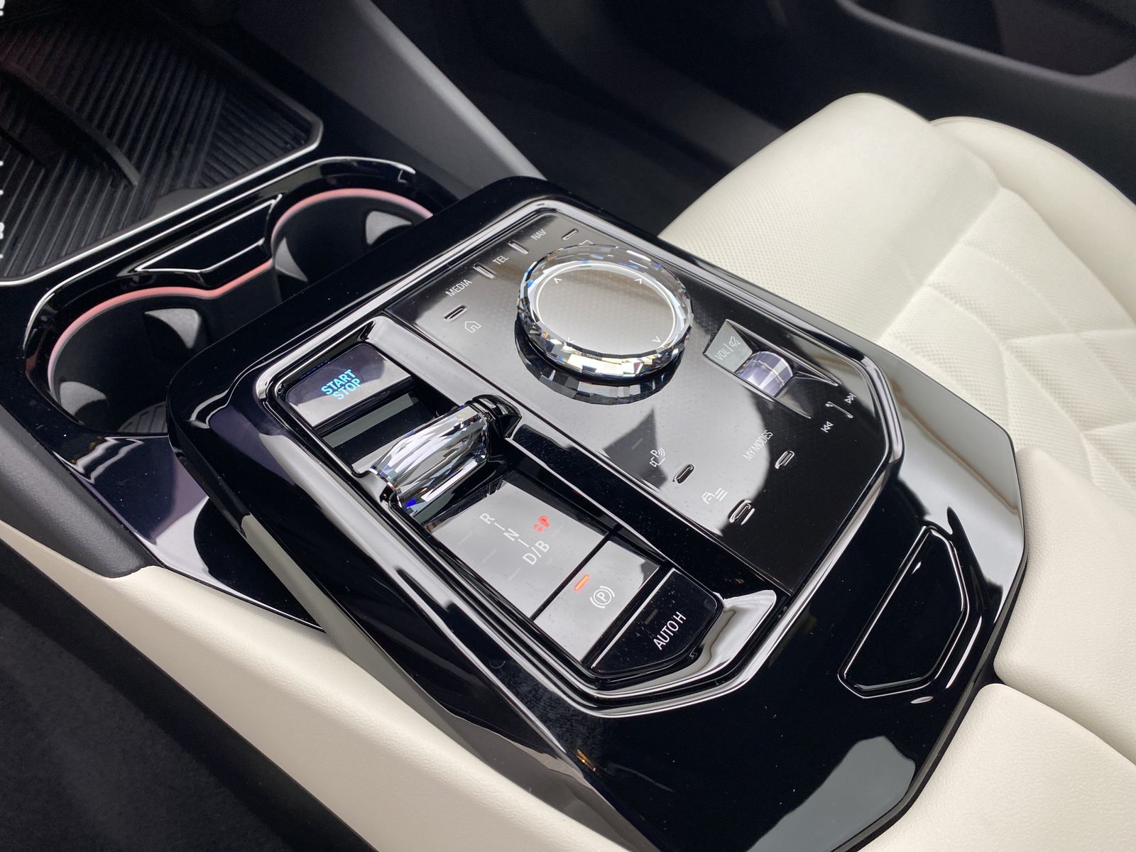 BMW i5 - Bild 13