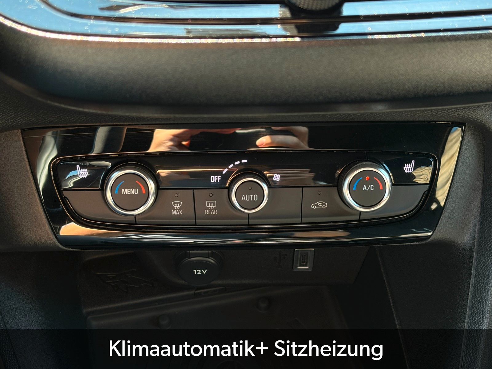 Fahrzeugabbildung Opel Corsa F GS 1.2 Turbo LED CAM PDC LHZ SHZ CarPlay