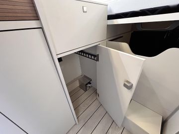 Westfalia Columbus 600 D 180 PS 8G  Zusatzbett SOLAR