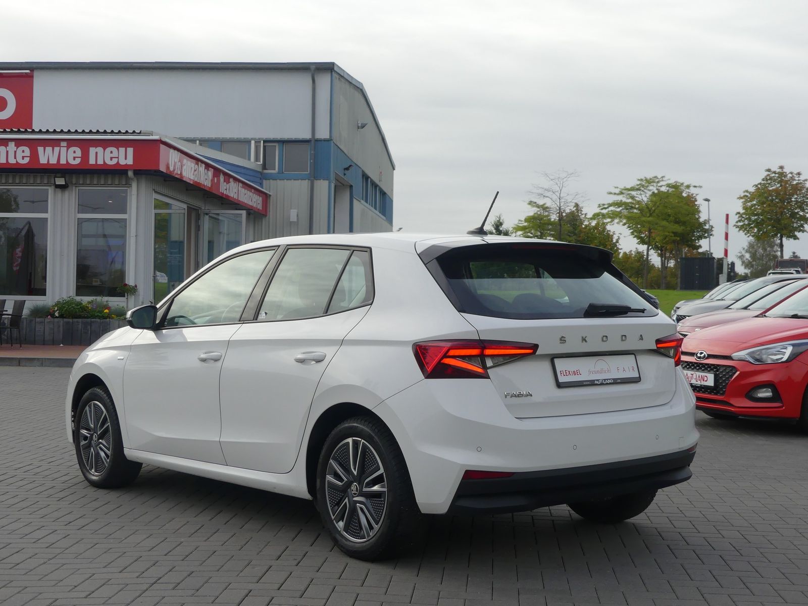Skoda Fabia 1.0 MPI Ambition LED Kamera Sitzheizung imagem 3