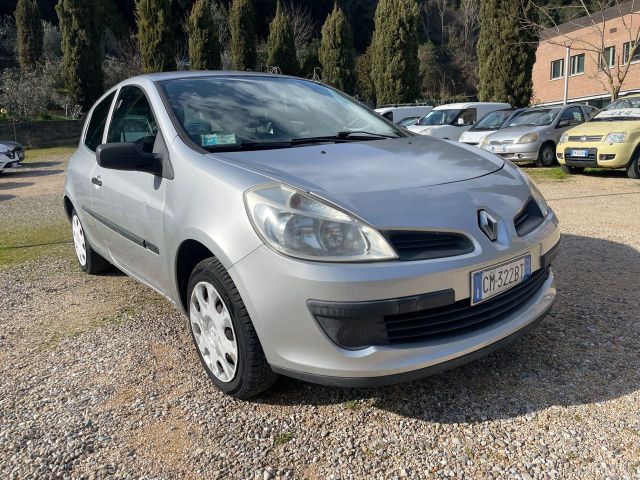 Renault Clio 1.2 65cv 3p 4U Pack