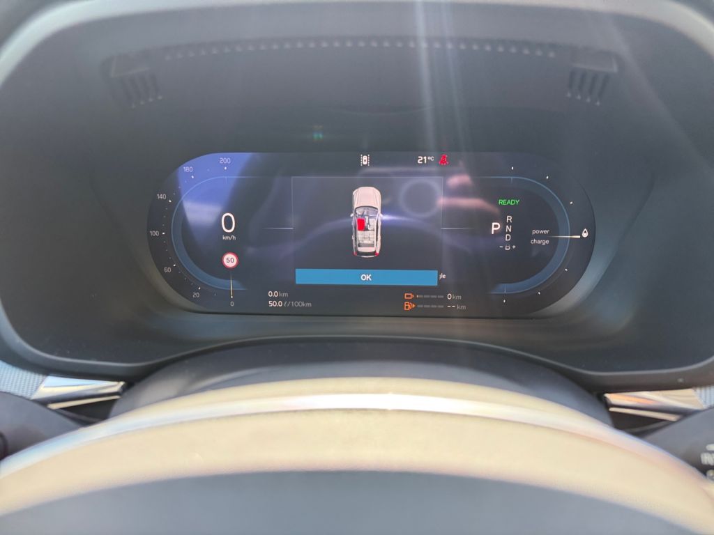 VOLVO XC60 T6 AWD Plug-in Hybrid Plus Dark 360° VOLVO XC60 T6 AWD Plug-in Hybrid Plus Dark 360°