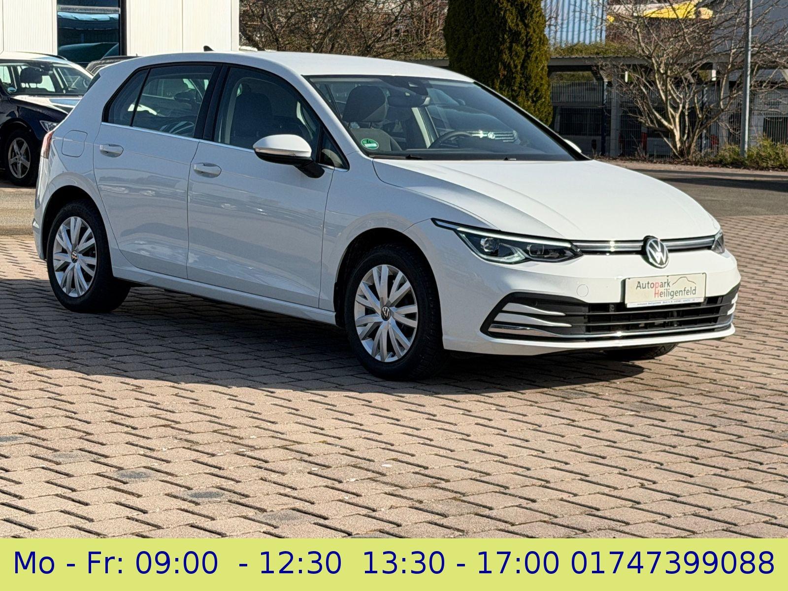 Volkswagen Golf 8 1.4 eHybrid DSG Style IQ Light ACC Navi