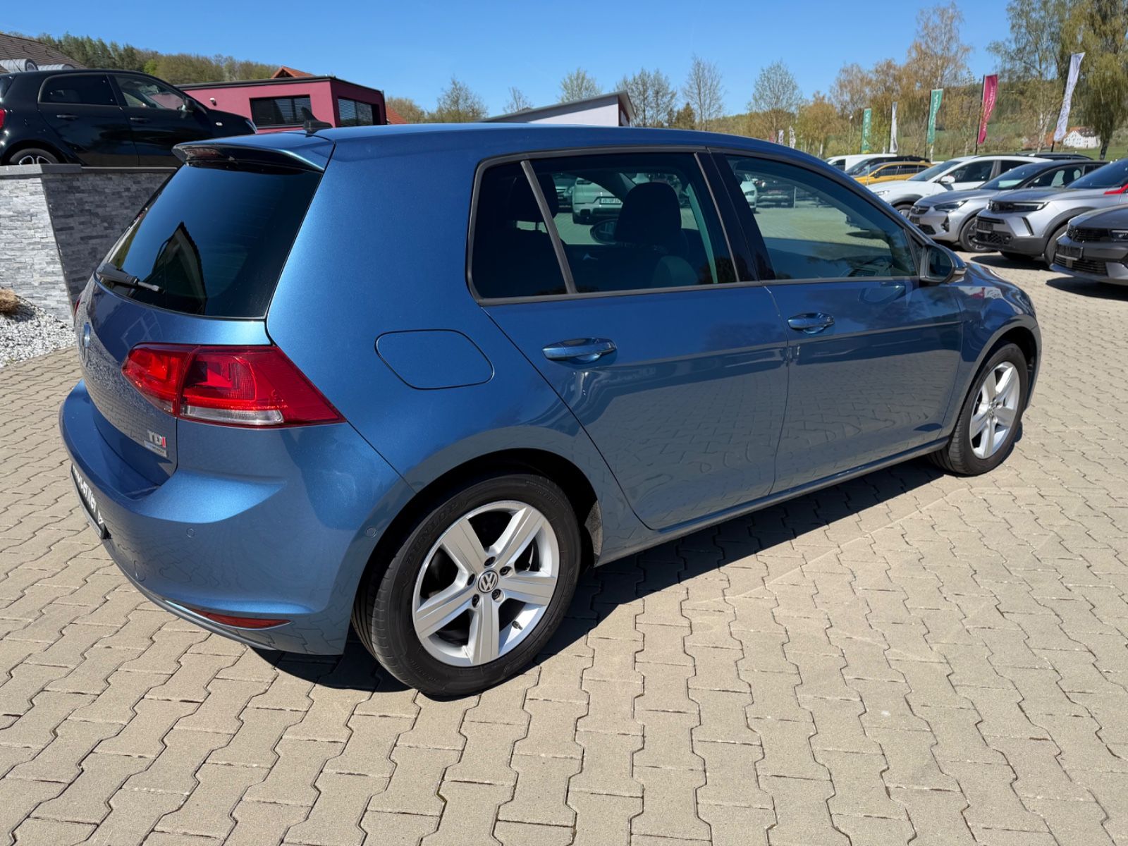 Fahrzeugabbildung Volkswagen Golf VII Lim. Comfortline|Navi|Shz|PDC|2.Hand